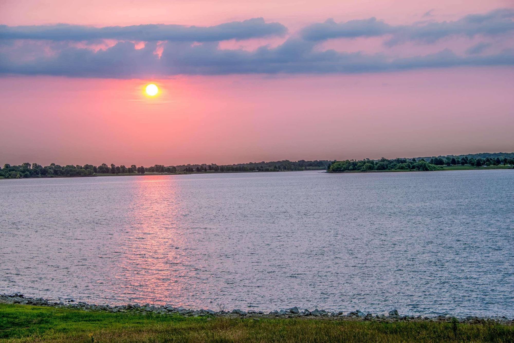 Super 8 By Wyndham Smithville Lake Buitenkant foto